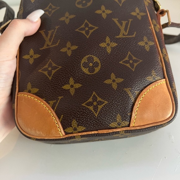 Vintage Louis Vuitton Monogram Danube PM Crossbody Bag - Picture 14 of 15